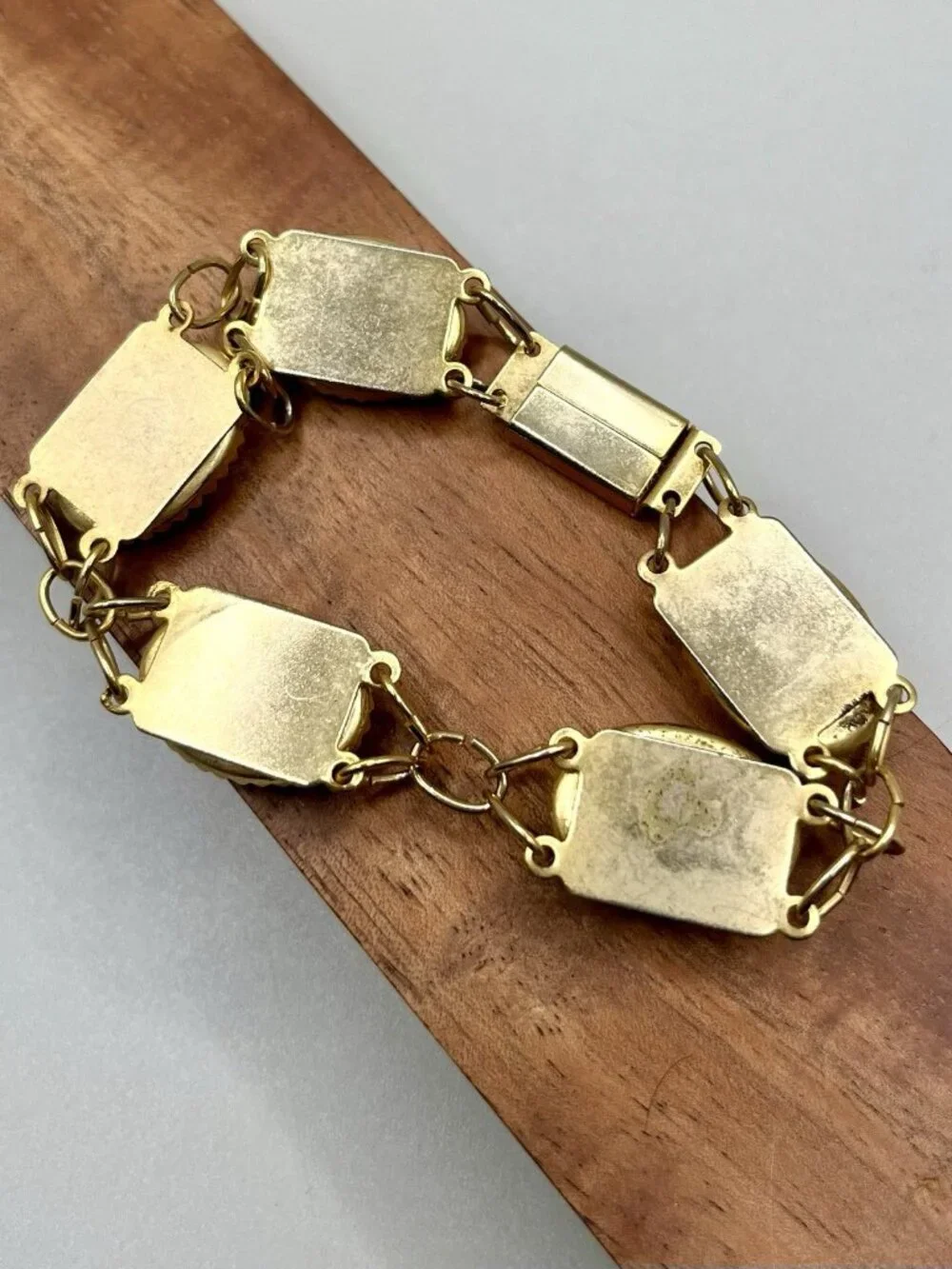 VTG Italian Venetian Floral Glass Cabochon Bracelet Gold Tone Mid Century MCM